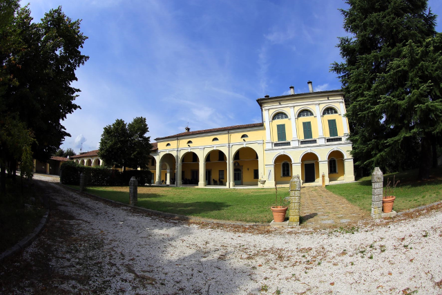 Giornata del FAI Visite Guidate a Villa Alghisi Montini  